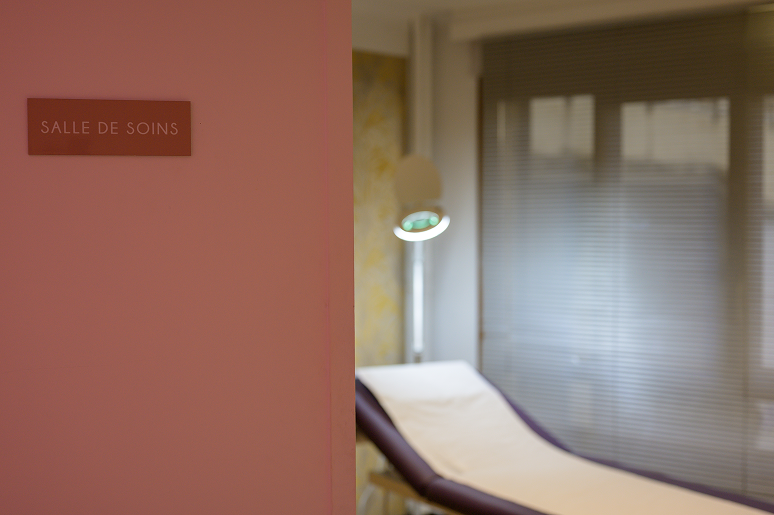 salle soin - Dr Sarouti | Aix-en-Provence